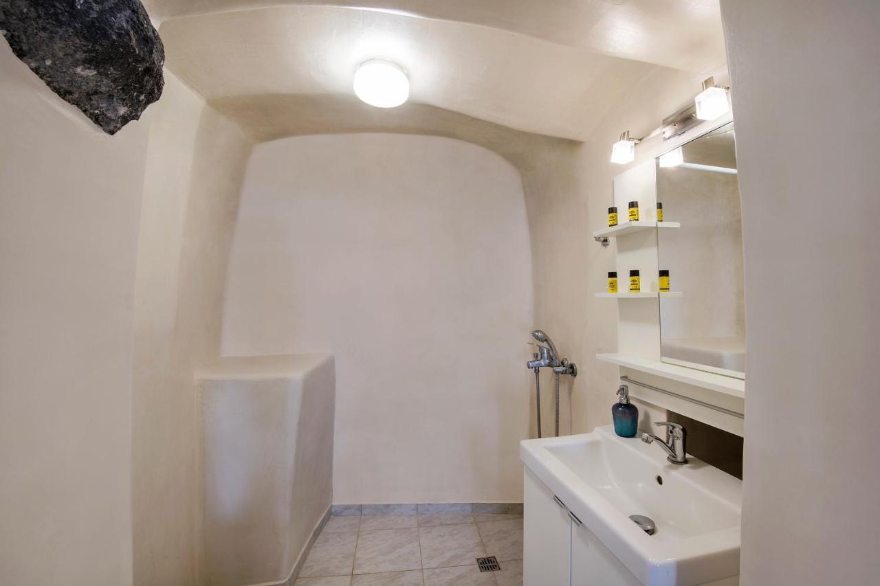 Santorini Folia Bianca Apartment Имеровигли Екстериор снимка